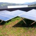 Dachy zielone i panele fotowoltaiczne – solarne zielone dachy